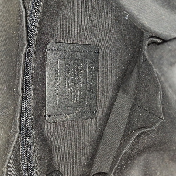 A coach bag gently use. - Picture 5 of 6